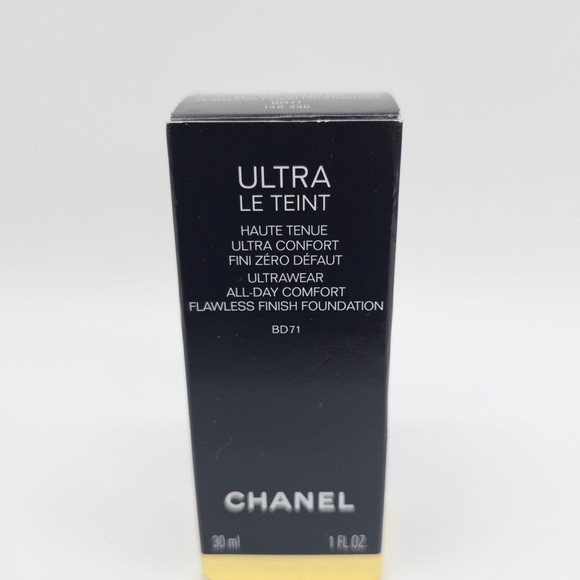 CHANEL Ultra Le Teint Foundation - Warm Tan-BD71 - Picture 3 of 3